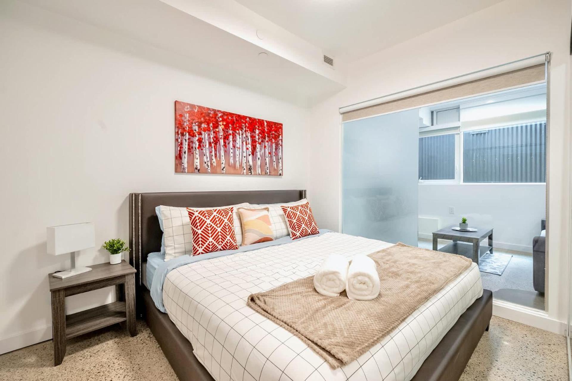 Spacious 2Br Apartment - Regent Park Near Downtown Торонто Екстериор снимка
